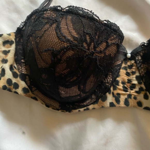 Leopard Print Lace Bra - Picture 2 of 5